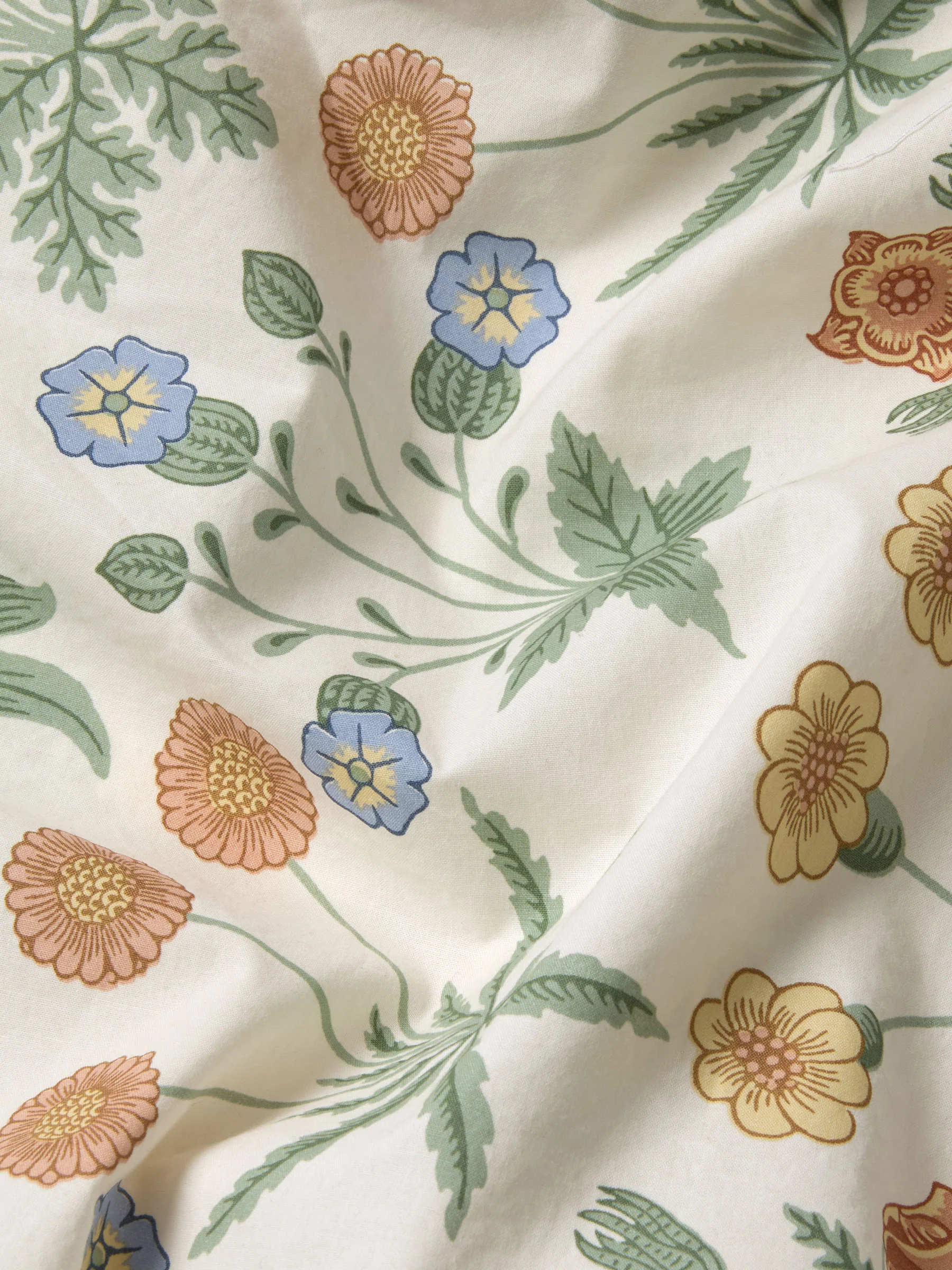 Sage & Mindful Cream Daisy Cotton Pillowcases (Pair) - Image 3