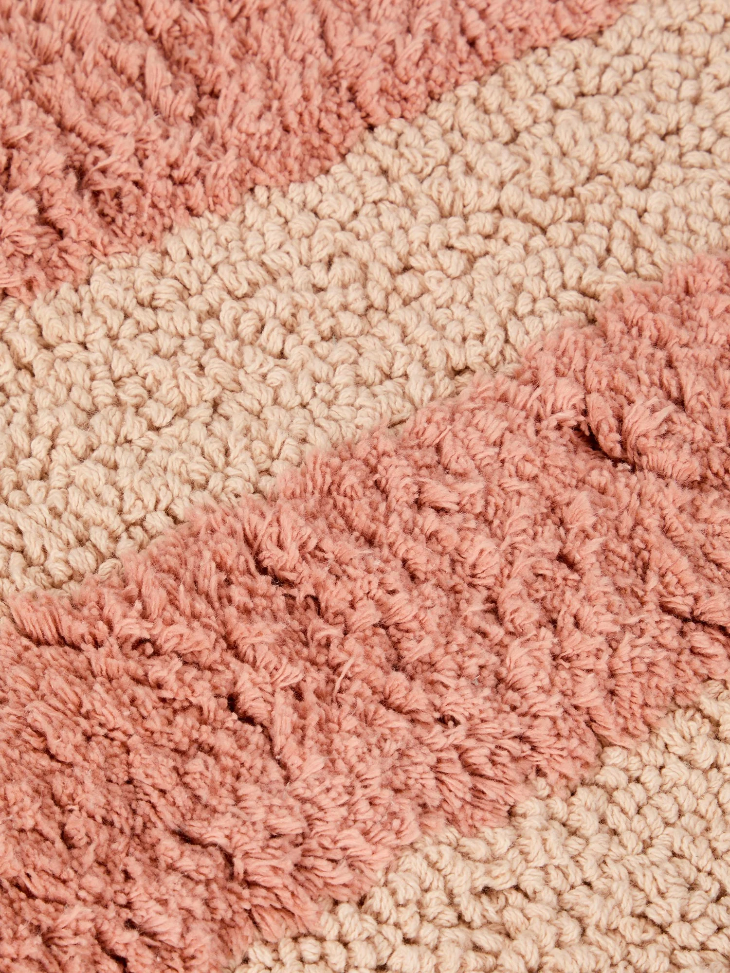 Sand Shell Pembroke Stripe Cotton Bath Mat - Image 3